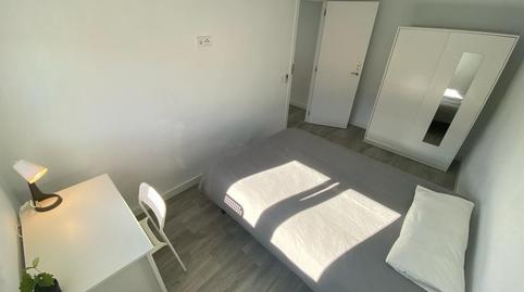 Photo 4 of Flat to share in Calle Encarnación Oviol, 43, Los Rosales, Madrid