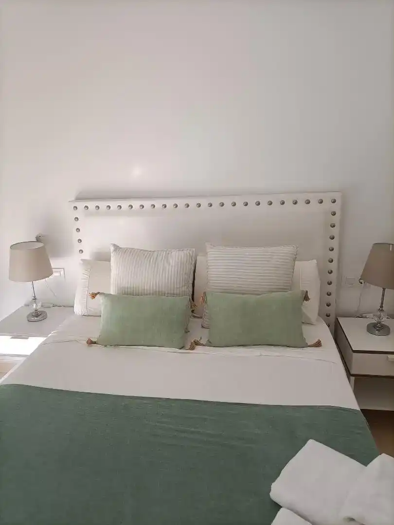 Dormitori de Apartament de lloguer en Águilas amb Aire condicionat, Moblat i Forn