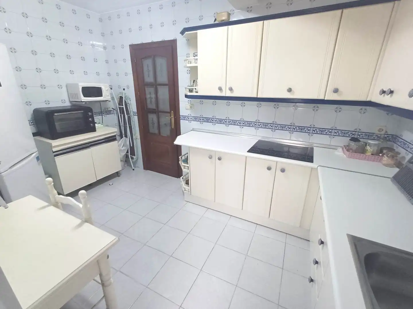 Cuina de Pis de lloguer en Córdoba amb Aire condicionat, Calefacció i Terrassa