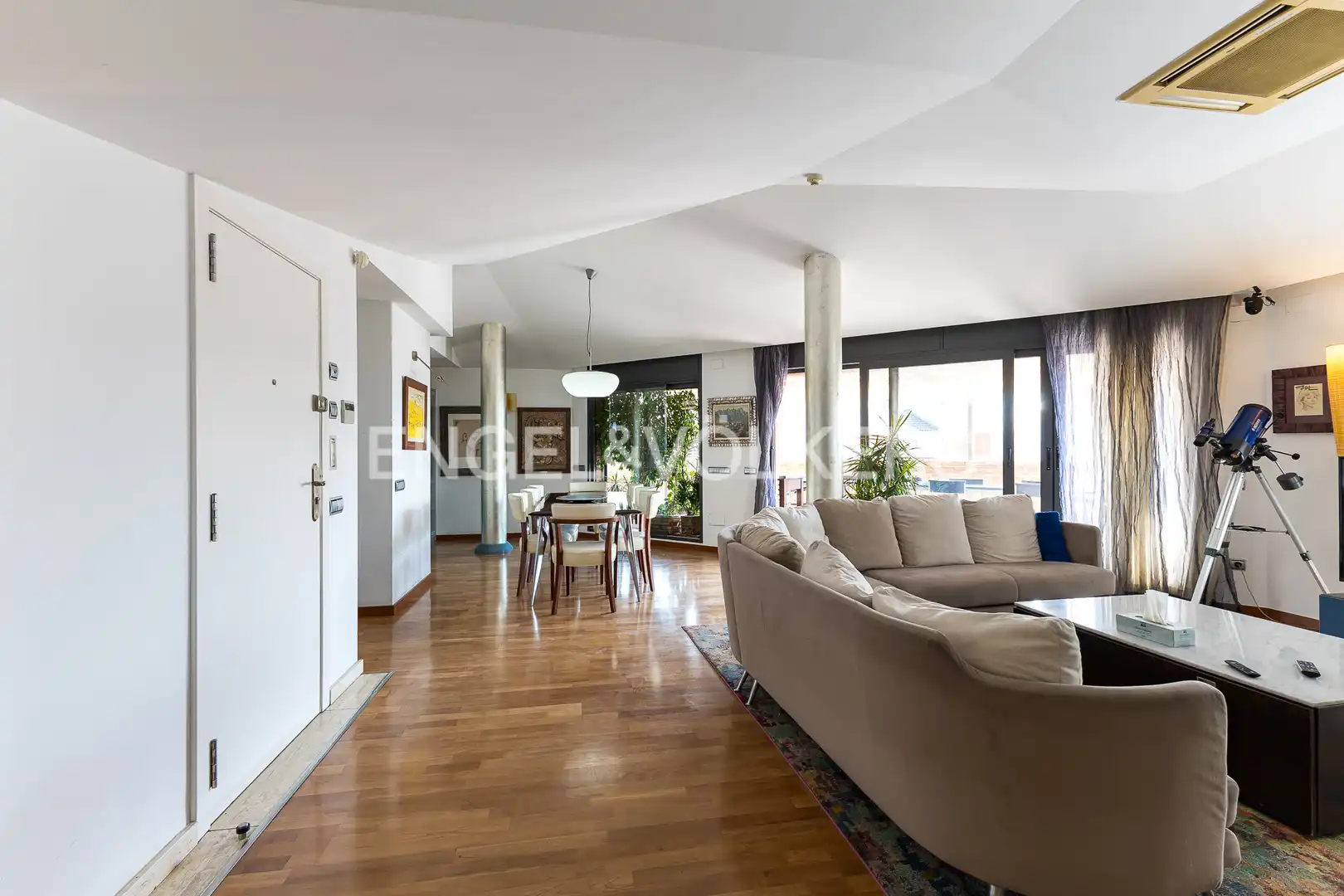 Sala de estar de Dúplex en venta en Manresa con Aire acondicionado, Calefacción y Terraza