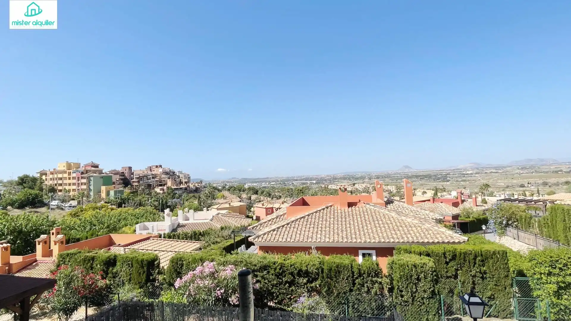 Vista exterior de Apartamento de alquiler en Mutxamel con Calefacción, Jardín privado y Terraza