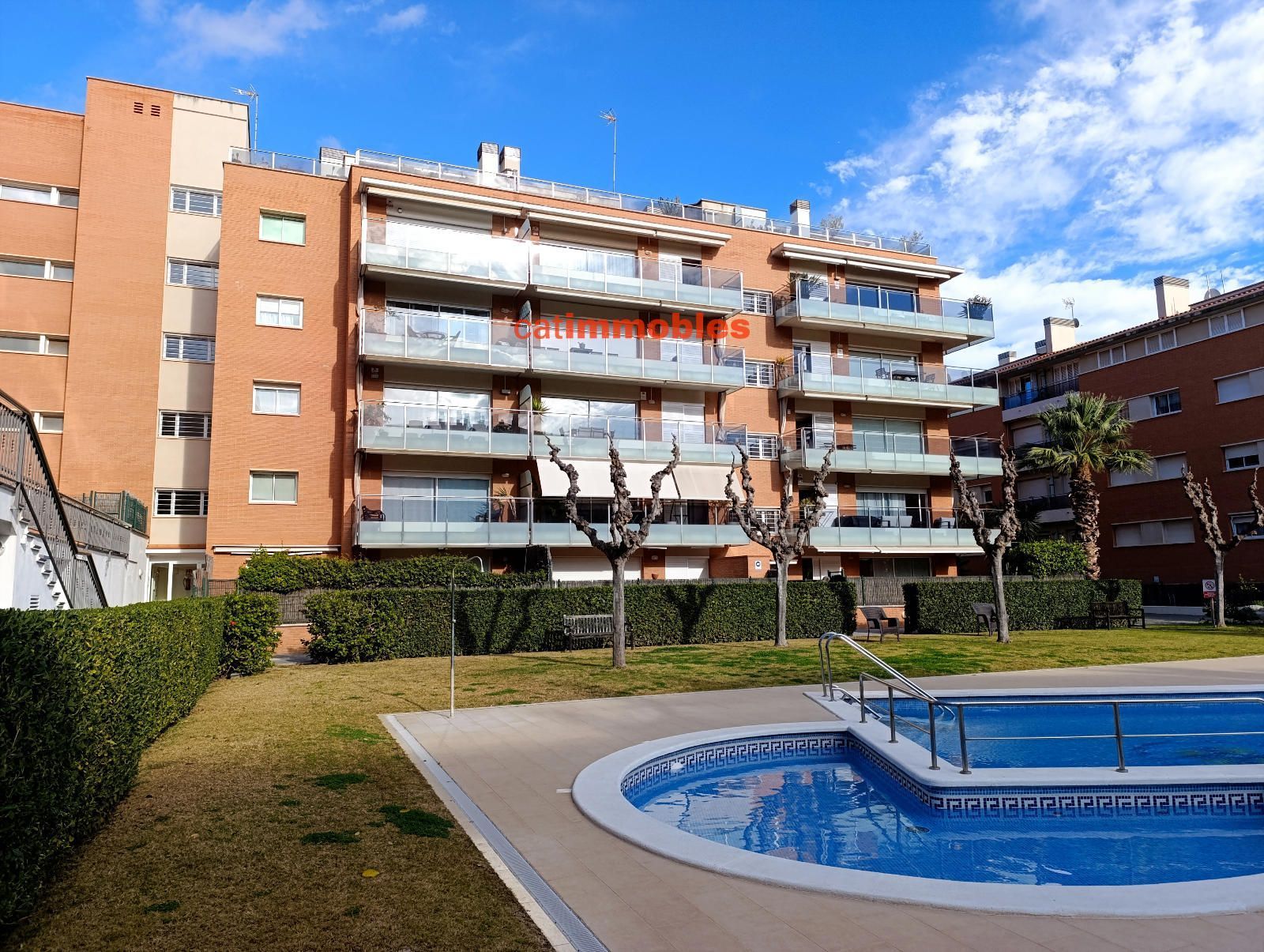 Piscina de Dúplex de lloguer en Sitges amb Aire condicionat, Calefacció i Terrassa