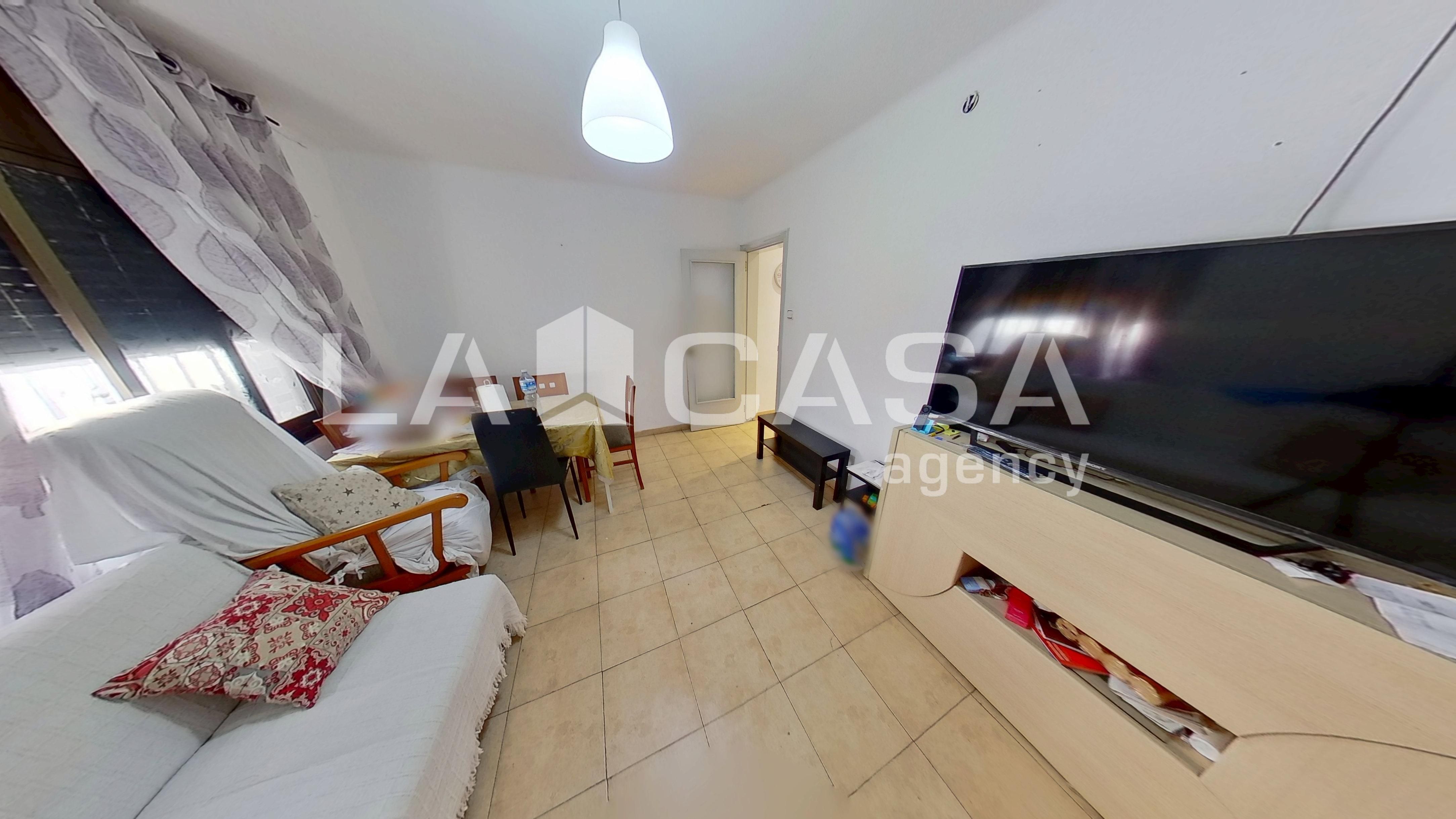 Flat for sale in Badalona  with Terrace