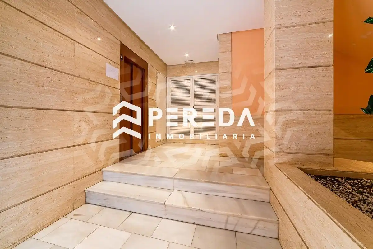 Piso en venta en Roquetas de Mar con Jardín privado, Terraza y Balcón