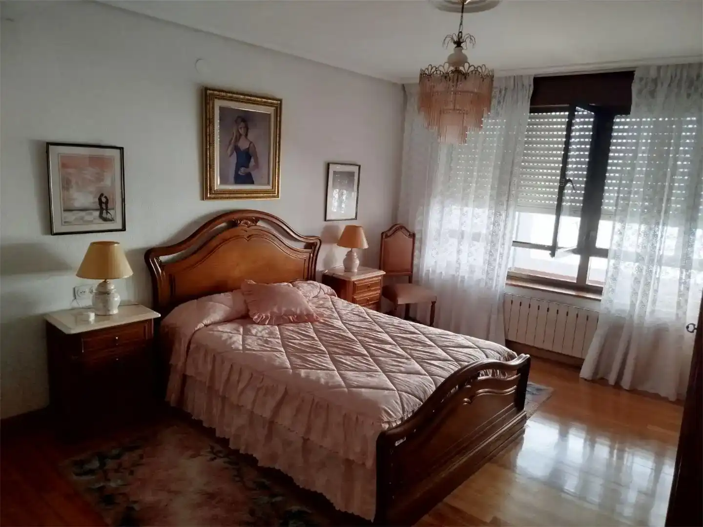 Dormitori de Casa adosada en venda en Los Corrales de Buelna  amb Balcó