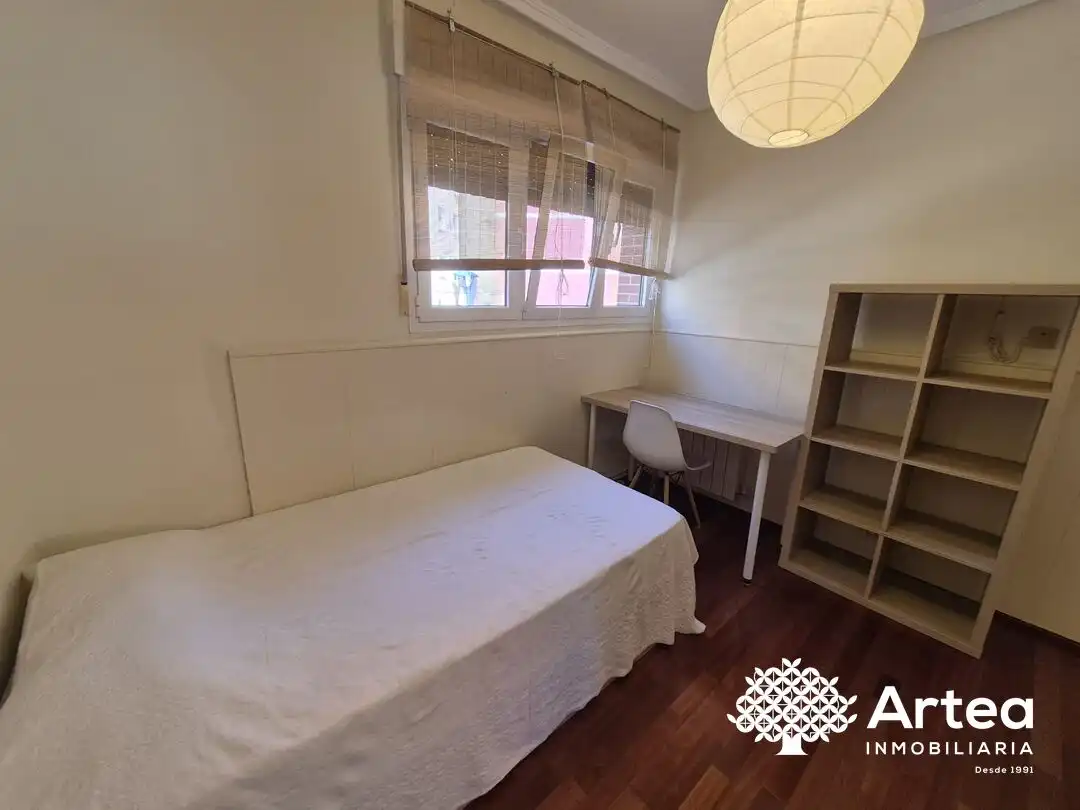 Habitación de Piso de alquiler en Bilbao  con Calefacción, Jardín privado y Terraza