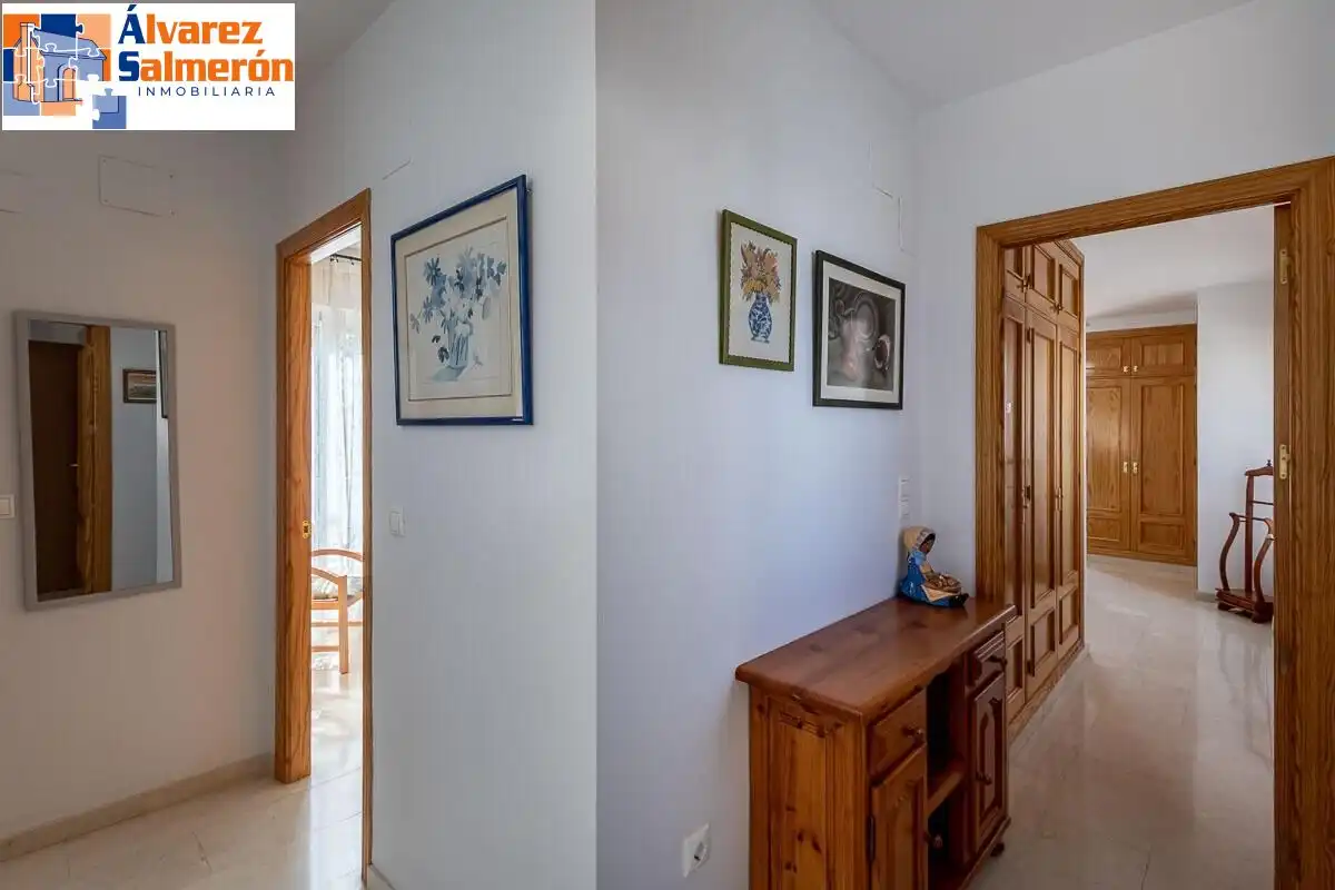 Casa o chalet en venta en Huétor Vega con Terraza, Piscina y Balcón