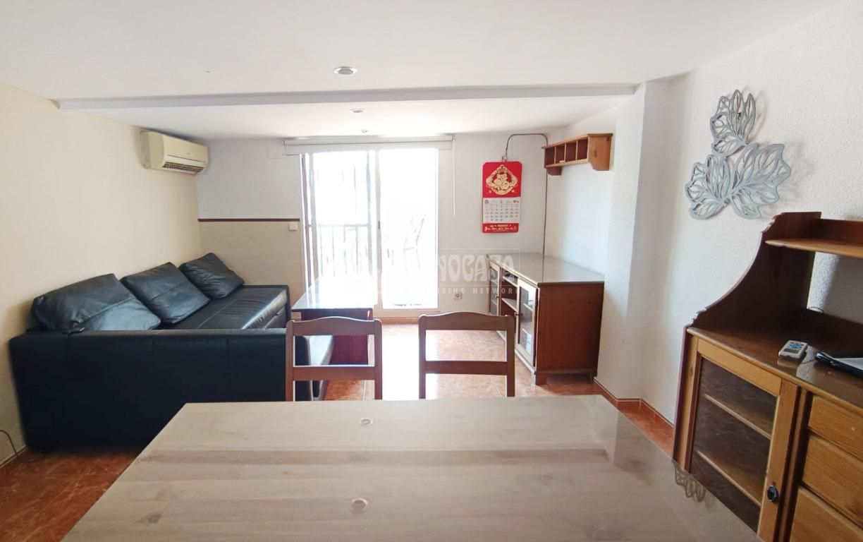 Living room of Flat to rent in  Madrid Capital  with Air Conditioner and Terrace