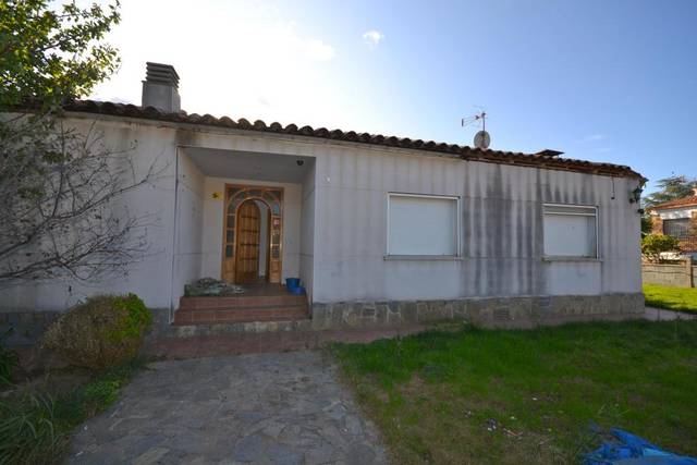 Casa-chalet en Venta en C/ Verge de Montserrat en Sant Llorenç d'Hortons