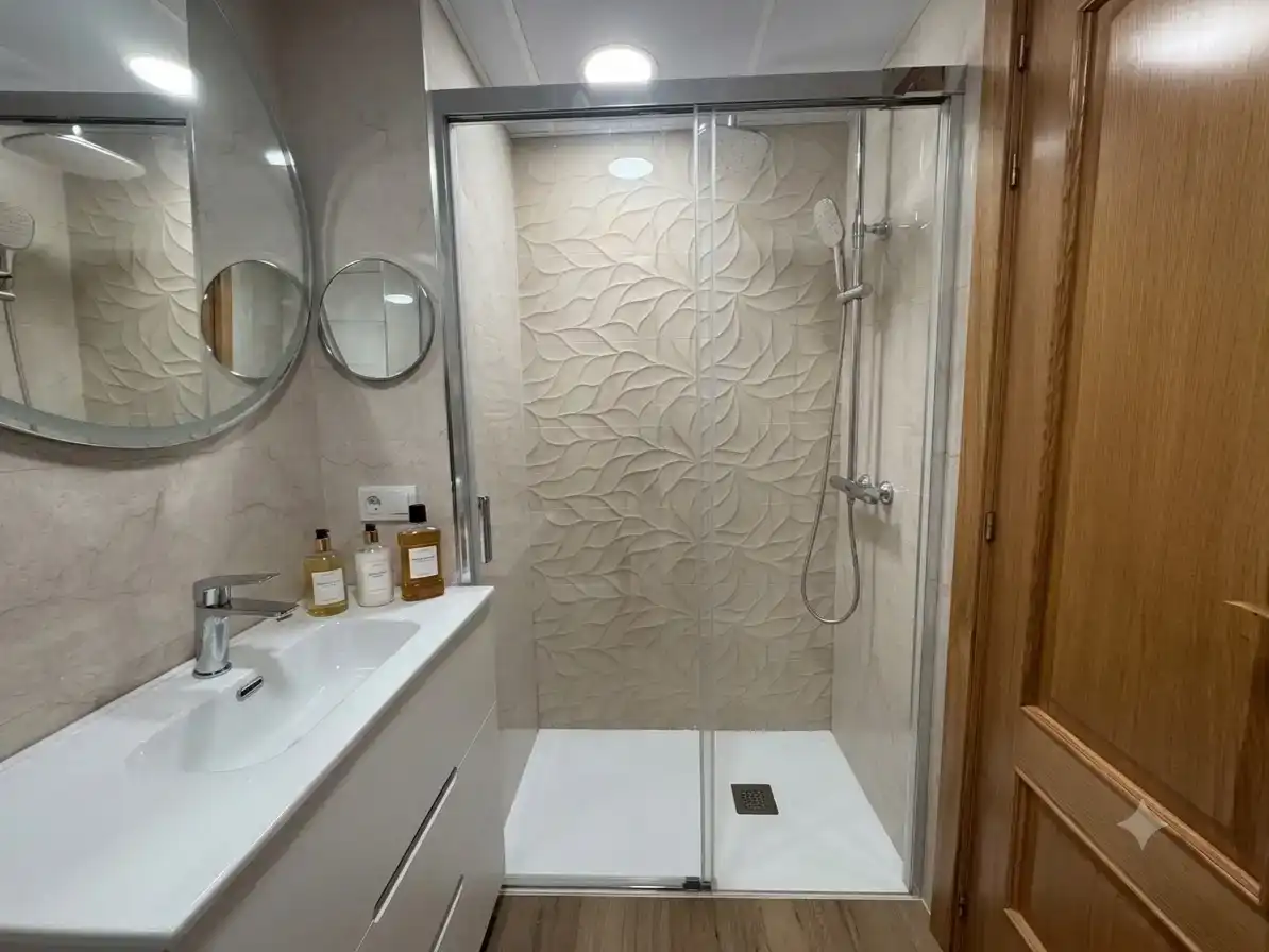 Piso en venta en Avenida del Compromiso de Caspe, 3, Las Fuentes
