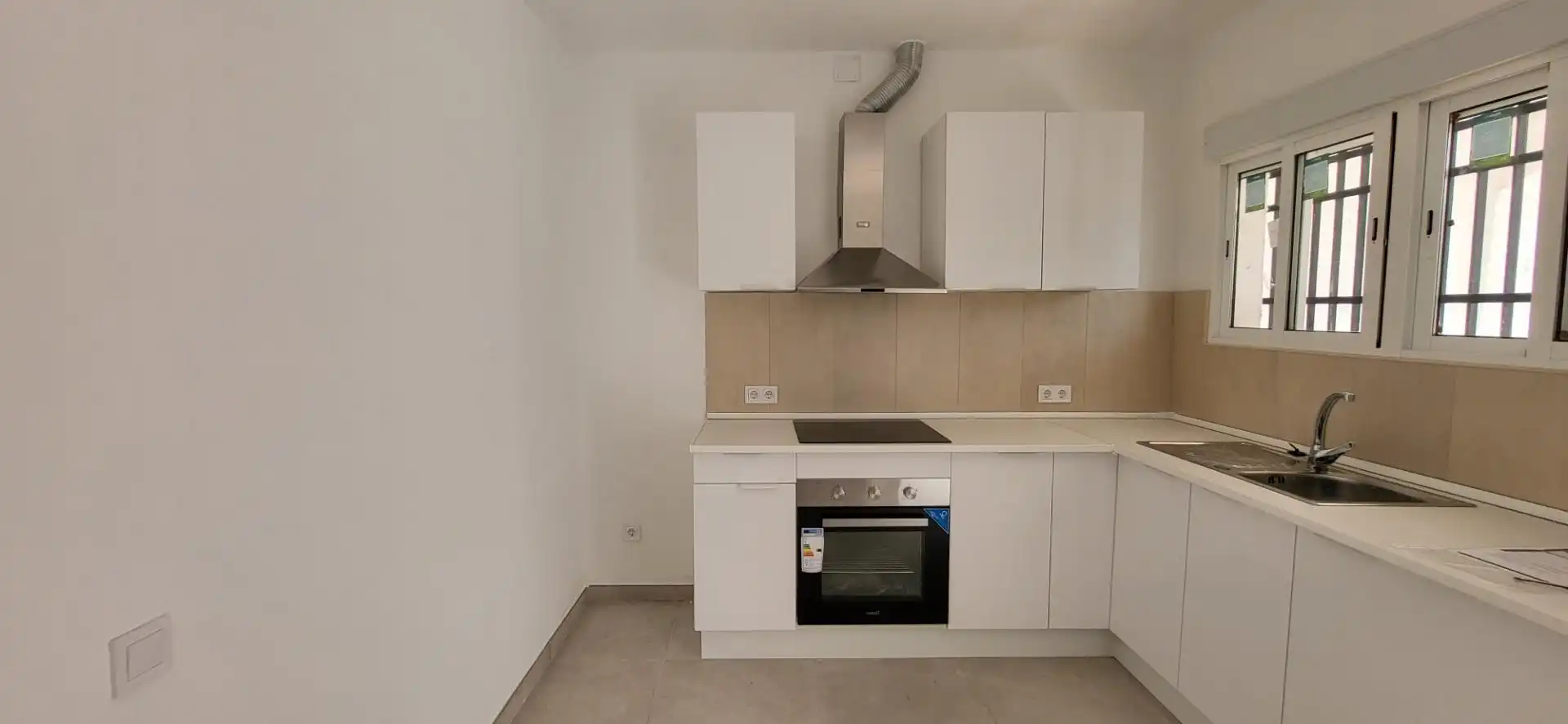 Cocina de Casa adosada en venta en Marbella con Piscina comunitaria
