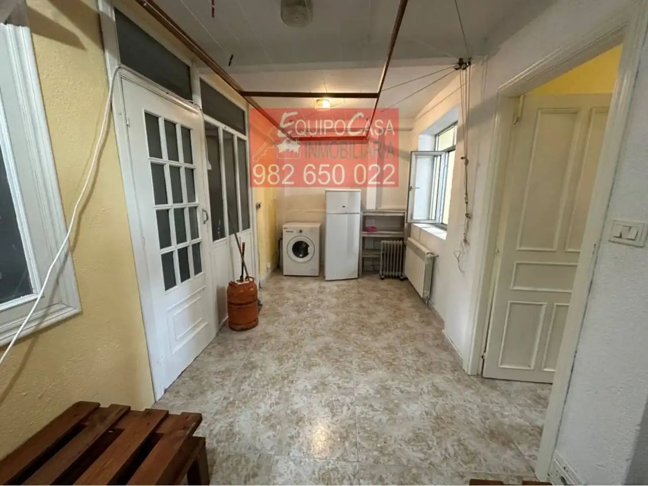 Casa adosada en venta en Lugo con Calefacción, Terraza y Amueblado