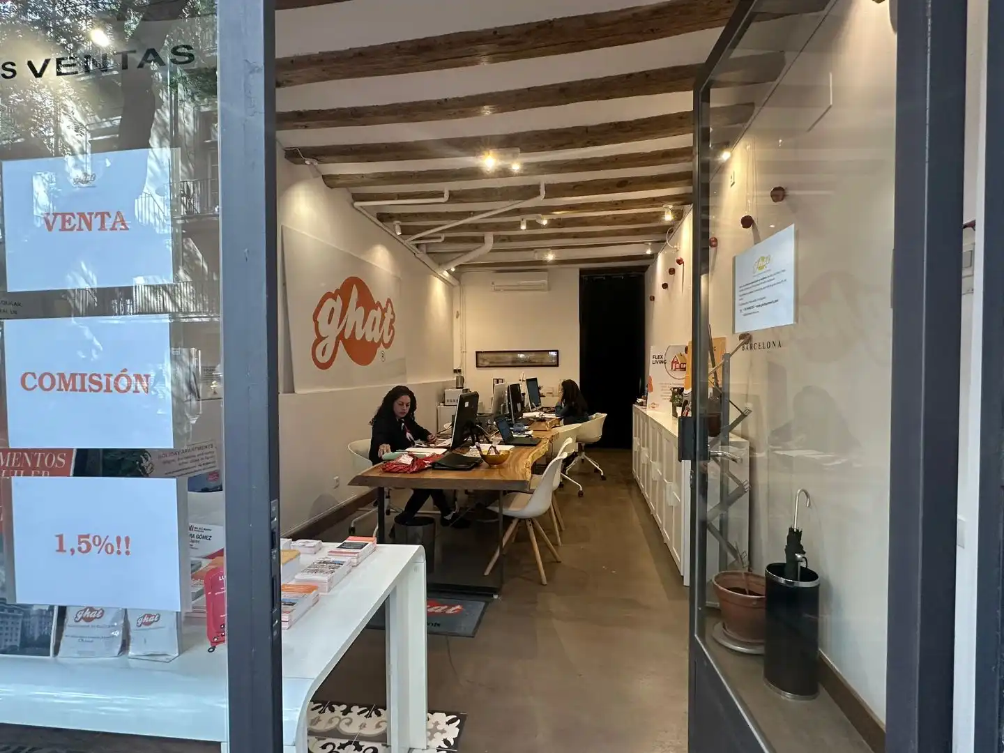 Local en venta en Barcelona con Aire acondicionado, Calefacción y Internet