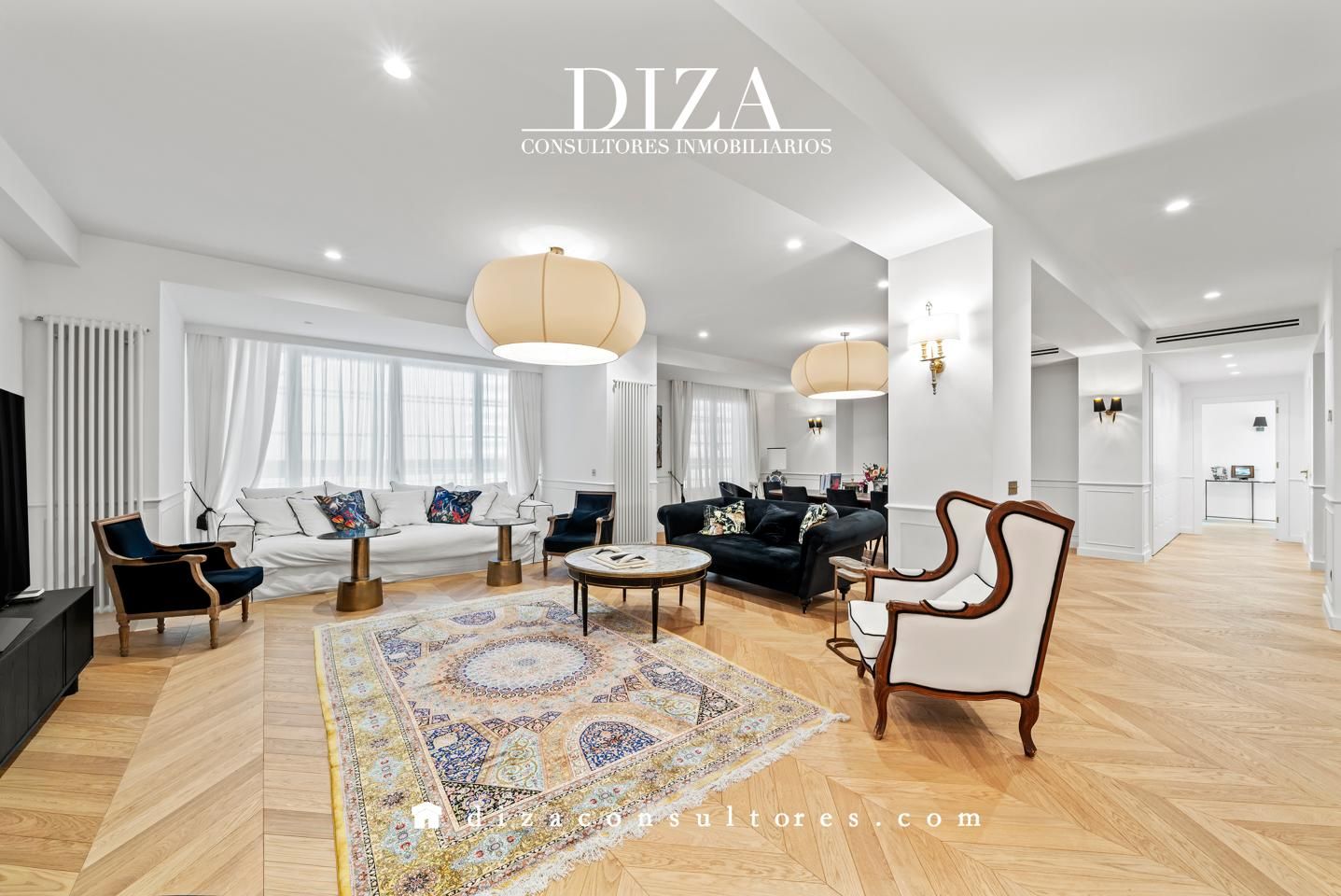 Living room of Flat for sale in  Madrid Capital  with Air Conditioner, Heating and Storage room