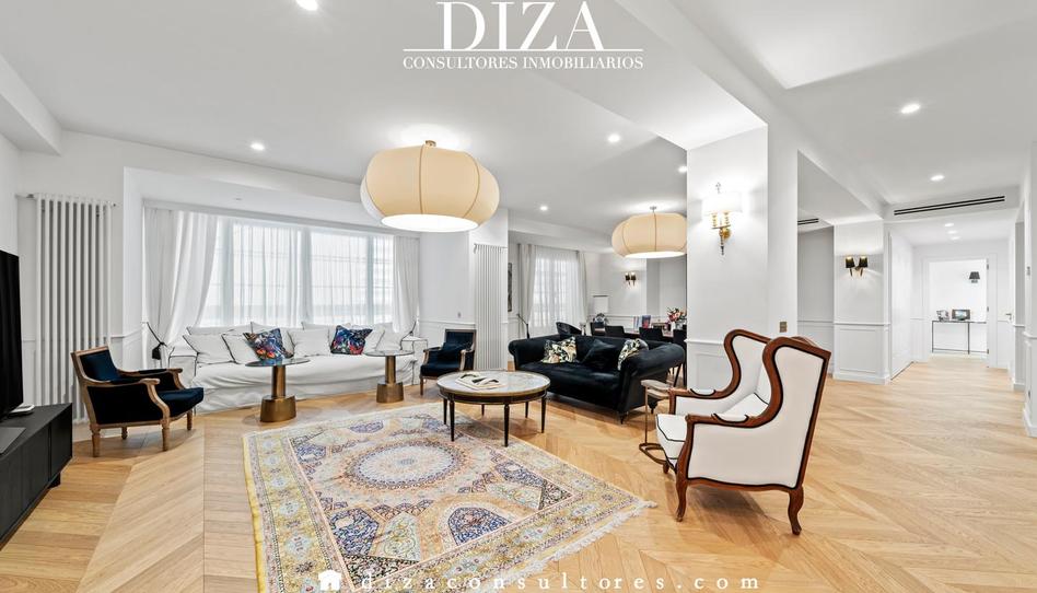 Foto 1 de Piso en venta en De Concha Espina, El Viso, Madrid