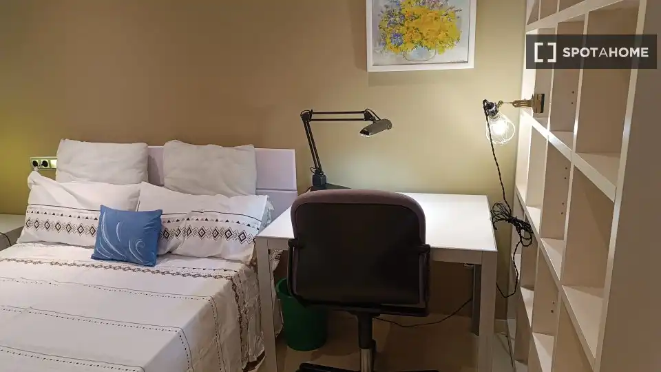 Room in Barri de les Corts