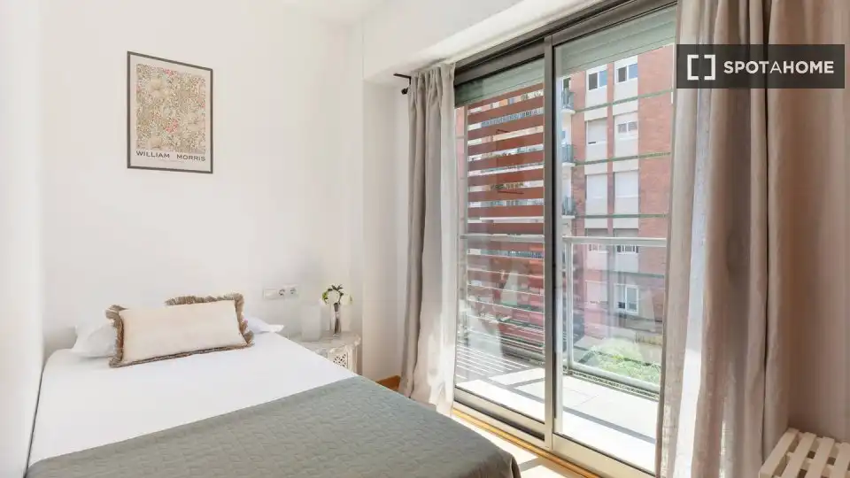 Flat with terrace to rent in Sant Martí, imagen 12
