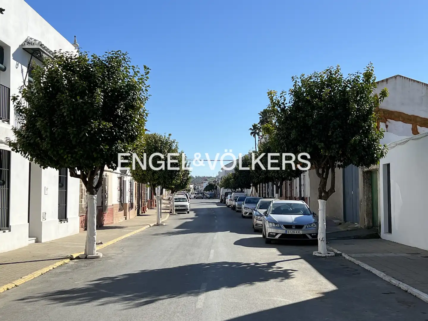 Vista exterior de Casa o xalet en venda en Villarrasa amb Calefacció, Jardí privat i Terrassa