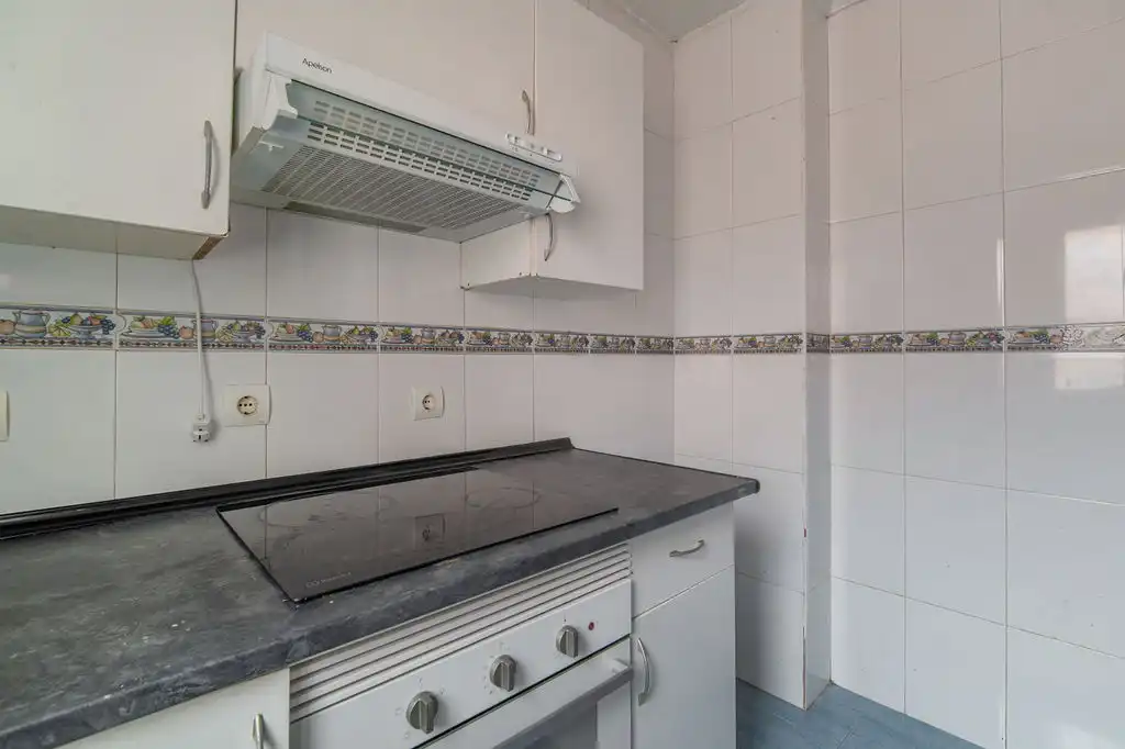 Küche von Wohnung zum Verkauf in Madrid