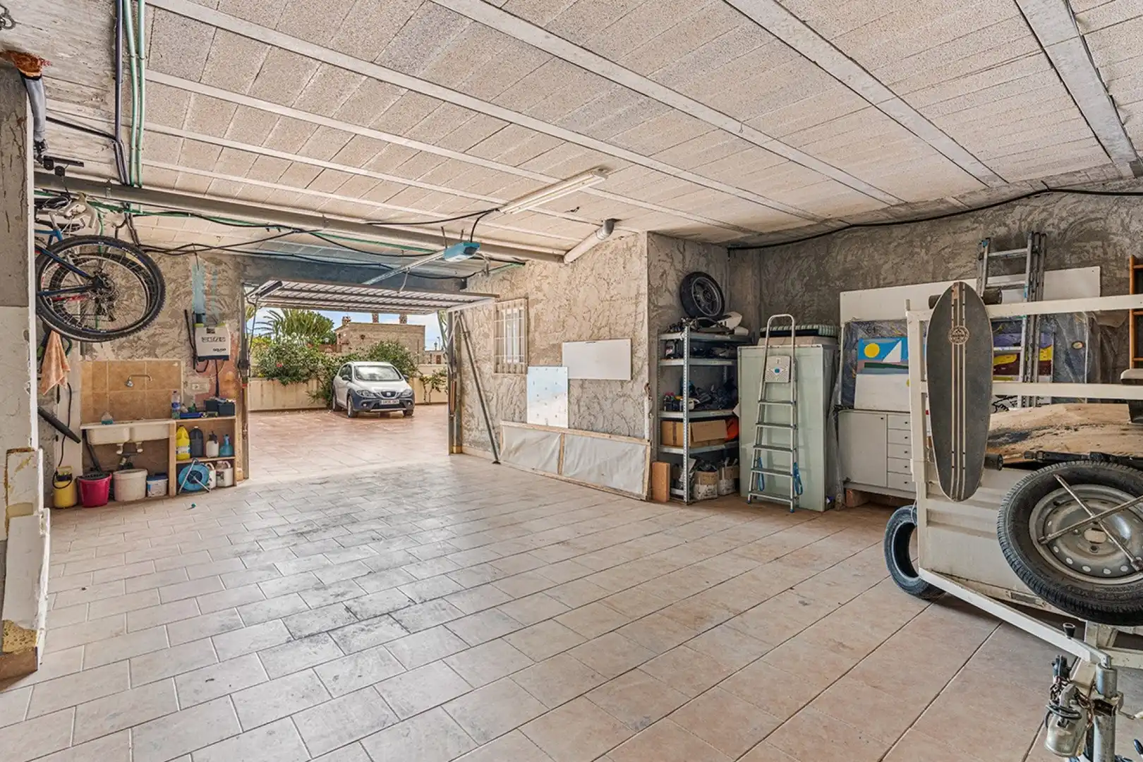 Parking de Casa o chalet en venta en Alicante / Alacant con Aire acondicionado, Jardín privado y Terraza