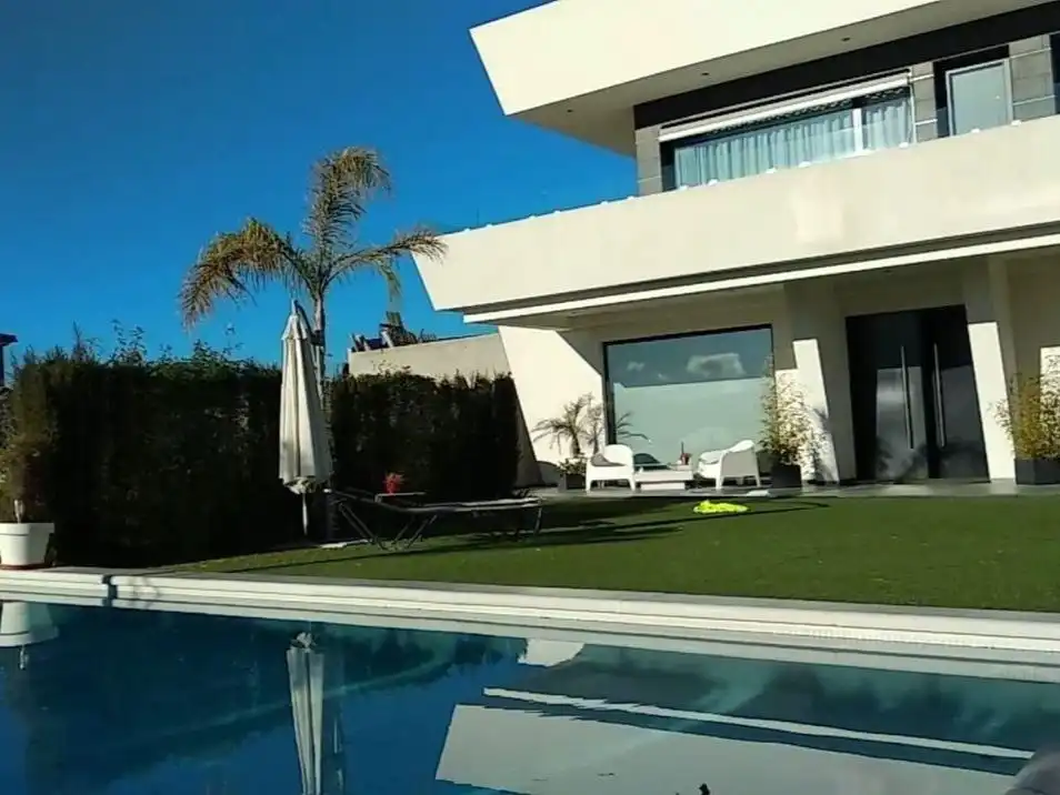 Casa con piscina in vendita a c./Polonia 2, imagen 2