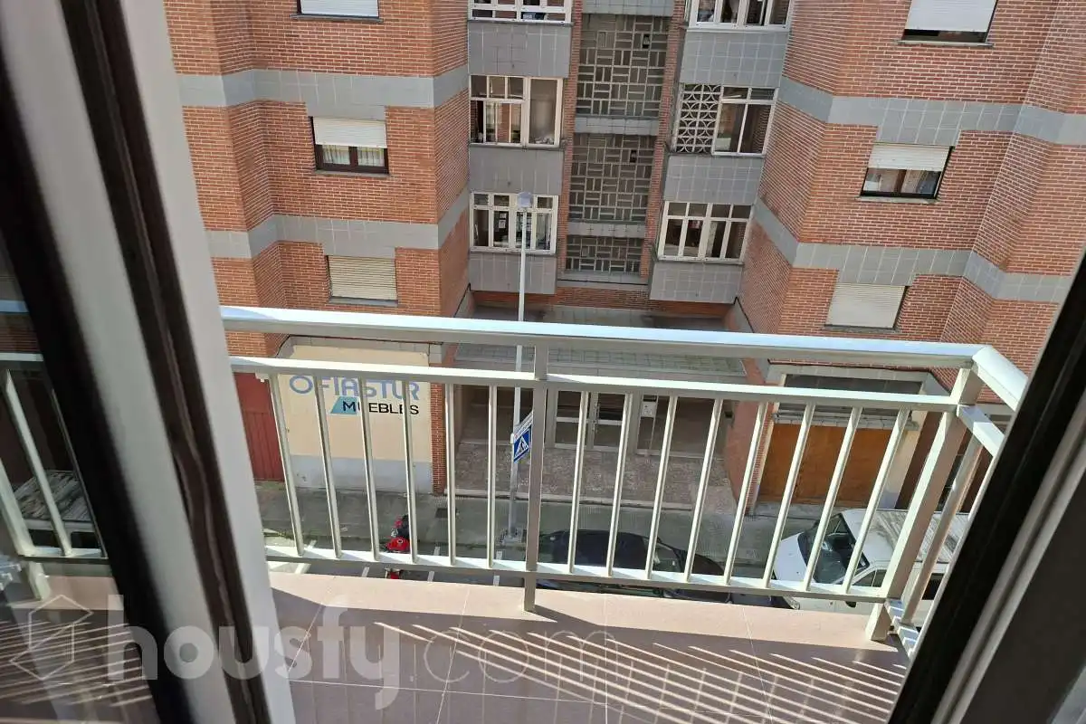 Terraza de Piso de alquiler en Siero con Calefacción, Parquet y Terraza