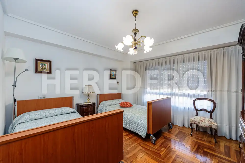 Bedroom of Flat for sale in Vigo   with Heating, Storage room and Balcony