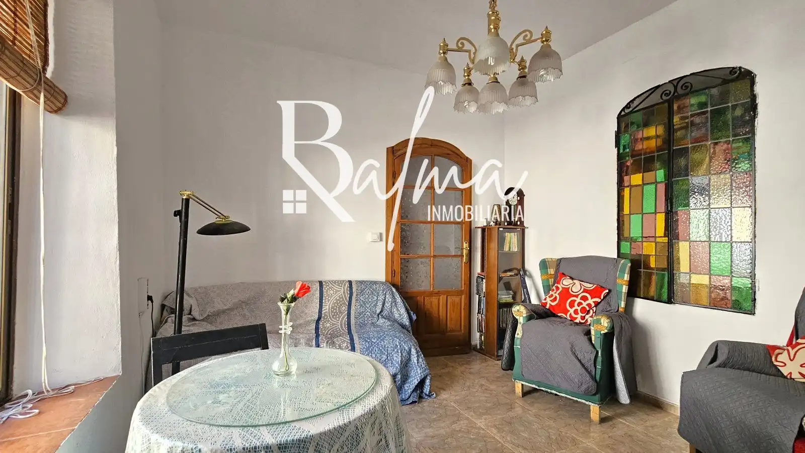 Living room of Detached homes for sale in Vélez-Málaga  with Terrace, Storage room and Furnished