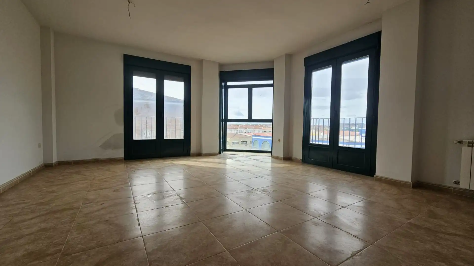 Sala de estar de Piso en venta en Torrijos con Calefacción, Terraza y Trastero