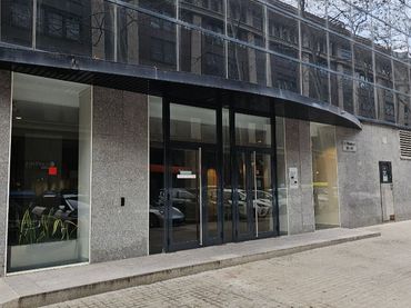 Büro mit Aufzug zum Verkauf in Filadors 35