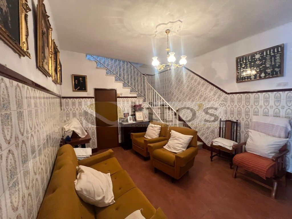 Sala d'estar de Casa adosada en venda en Dos Hermanas