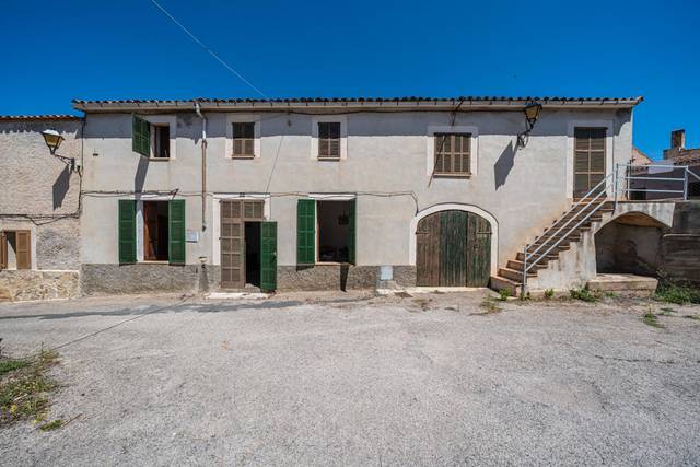 Casa adosada en Venta en Carrer de la Lluna en Son Servera Poble