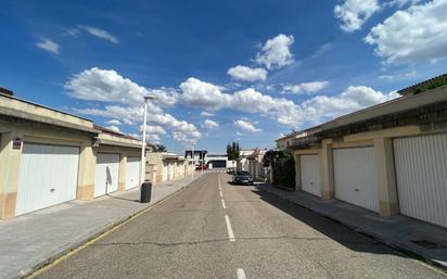 Vista exterior de Casa o xalet en venda en  Toledo Capital amb Aire condicionat, Jardí privat i Traster