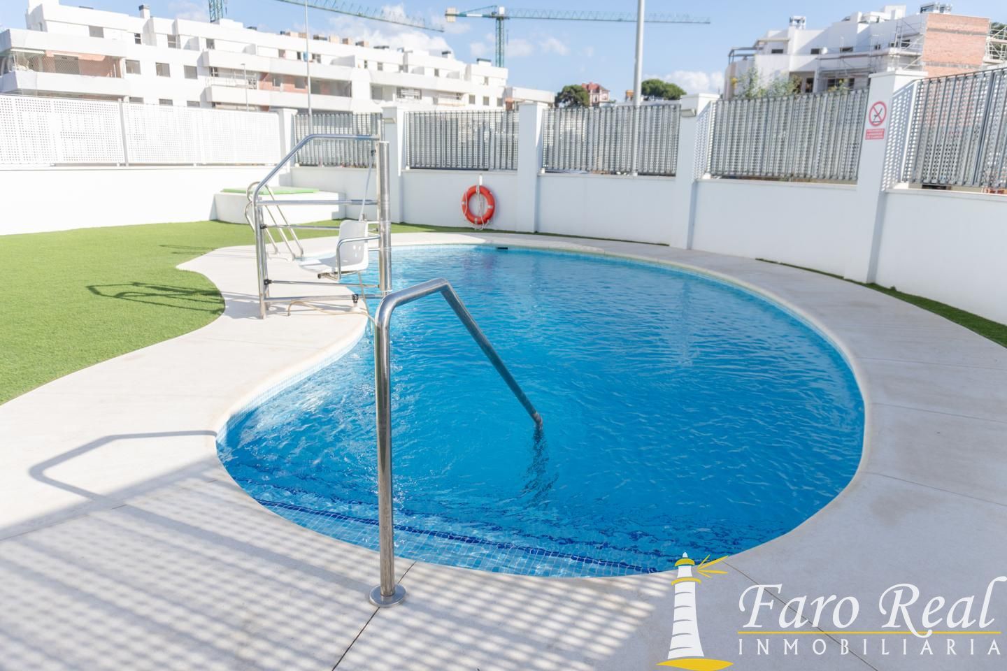 Swimming pool of Apartment for sale in Sanlúcar de Barrameda  with Air Conditioner, Heating and Terrace