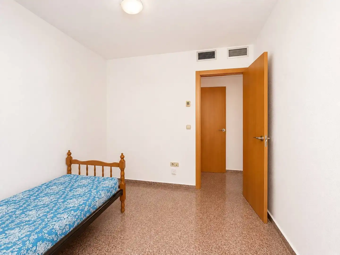 Habitación de Piso en venta en San Vicente del Raspeig / Sant Vicent del Raspeig con Aire acondicionado y Terraza