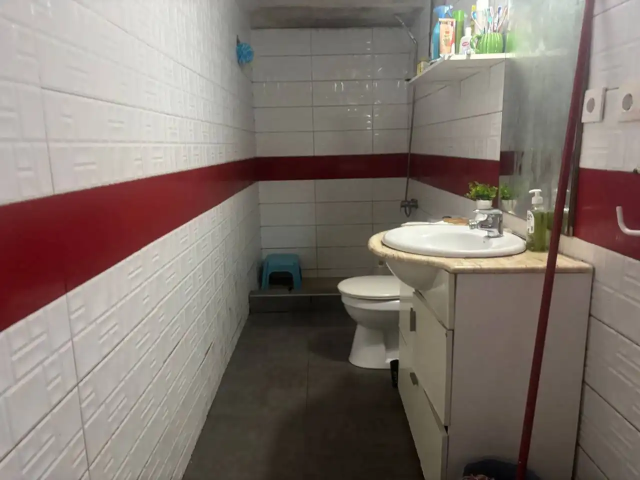 Bathroom of Flat for sale in Gavà  with Heating and Parquet flooring