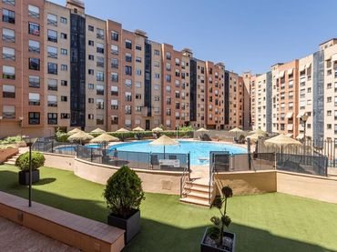Piso con balcón en venta en PDTA FERNANDO GOMEZ DE LA 53