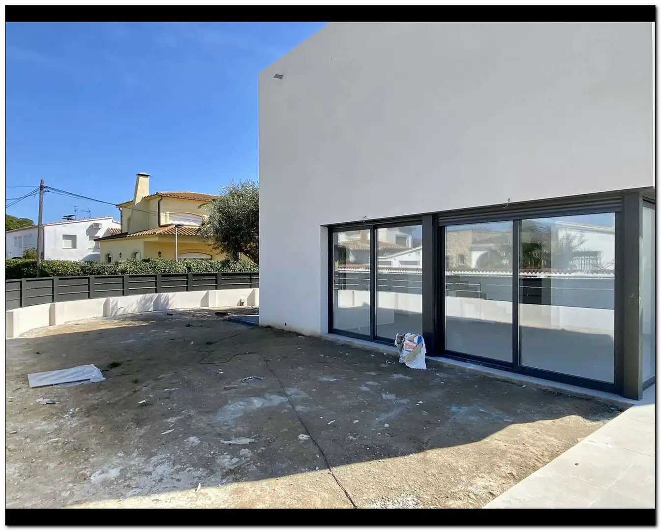 House with pool for sale in Requesens, imagen 6
