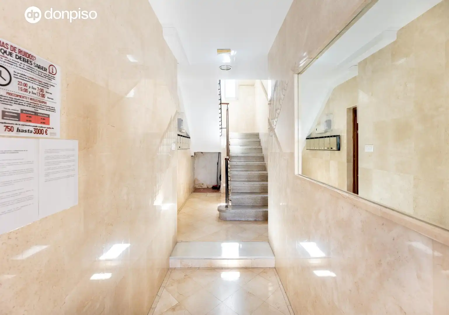 Flat for sale in Granada  with Balcony