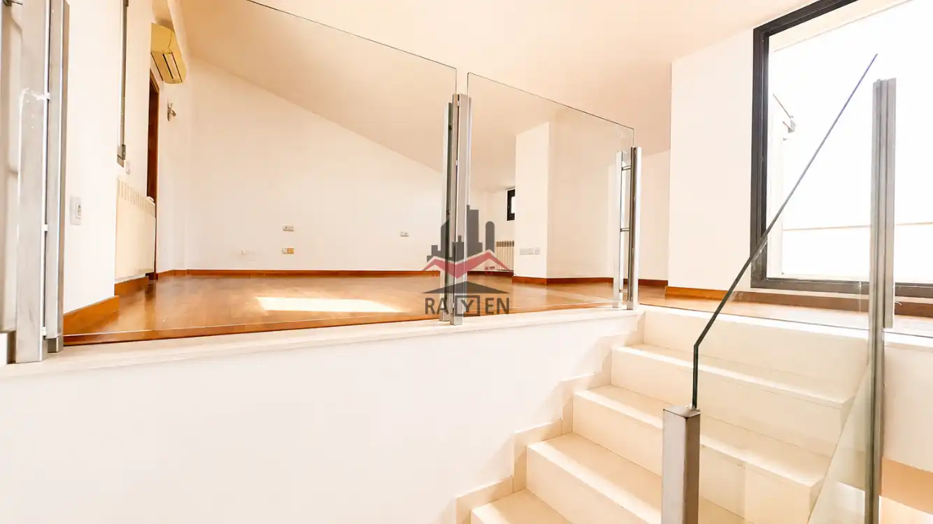 Duplex con ascensore in affitto a Centre, imagen 22