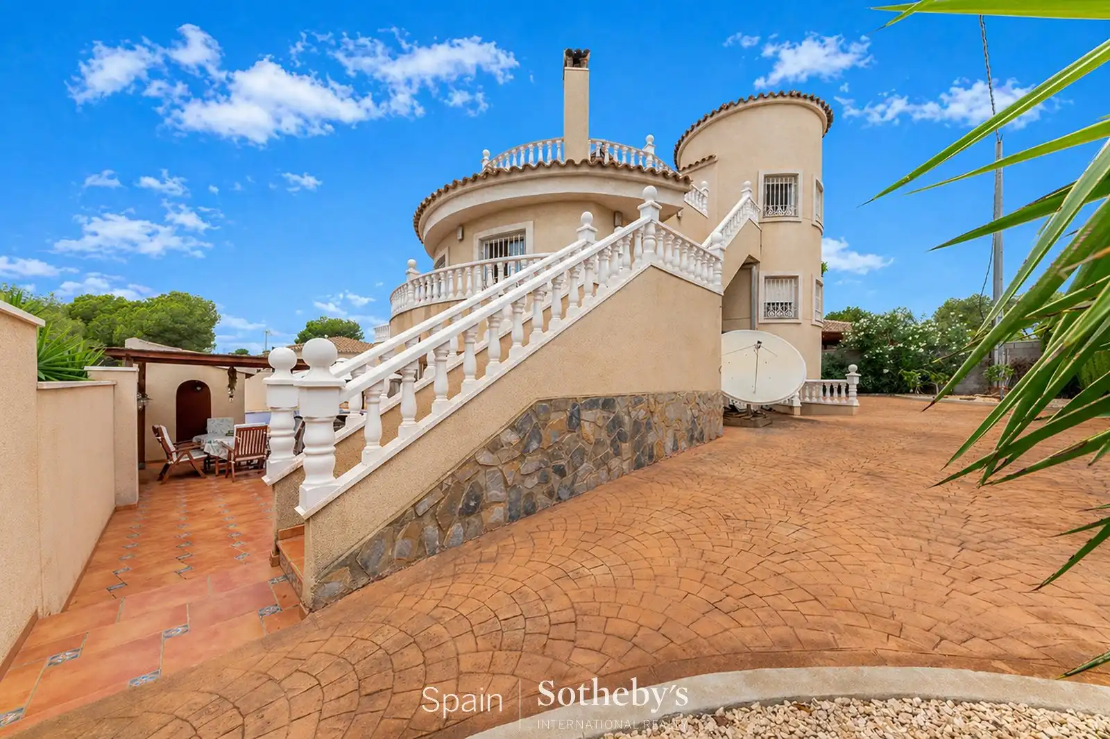 Vista exterior de Casa o chalet en venta en Pilar de la Horadada con Aire acondicionado, Calefacción y Jardín privado