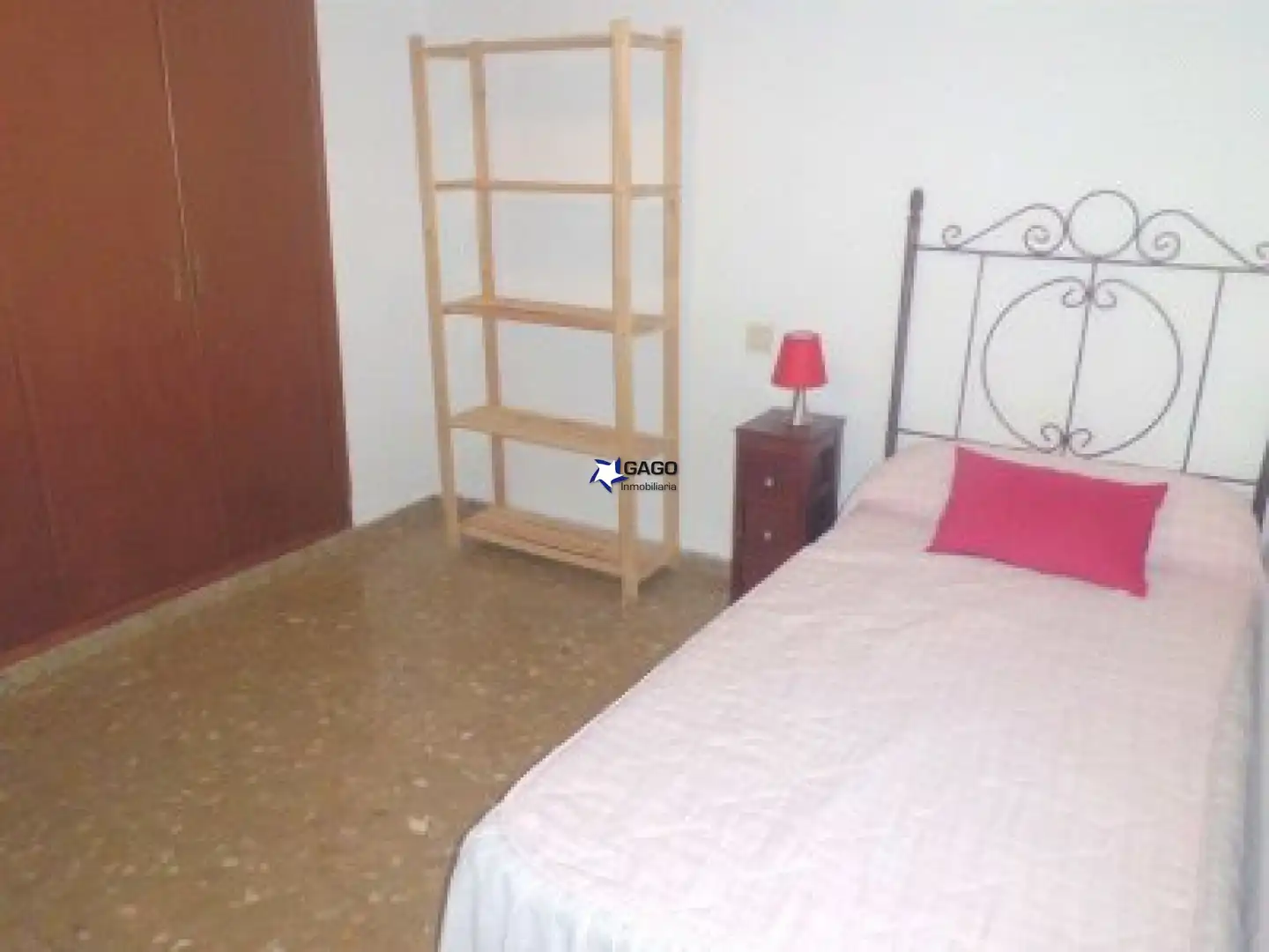 Flat for rent in Ciudad Jardín - Zoco