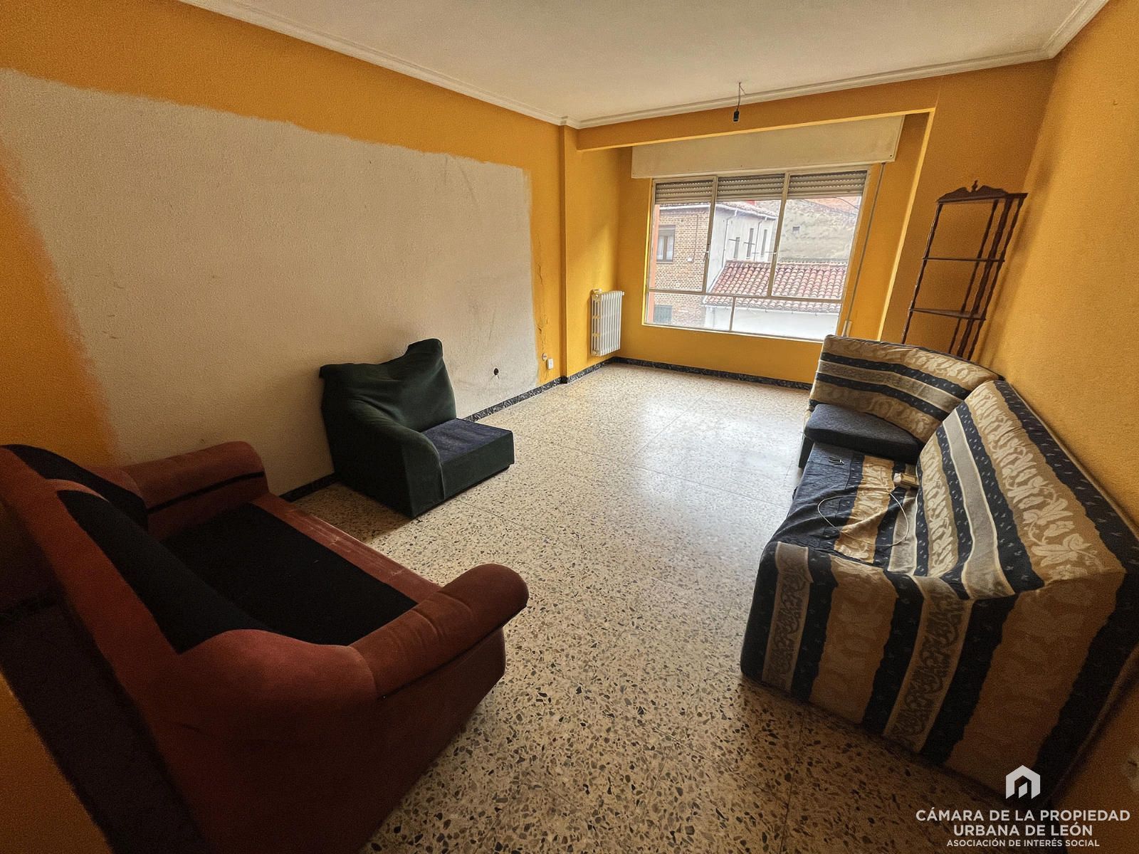 Wohnzimmer von Wohnung zum Verkauf in León Capital  mit Heizung und Terrasse