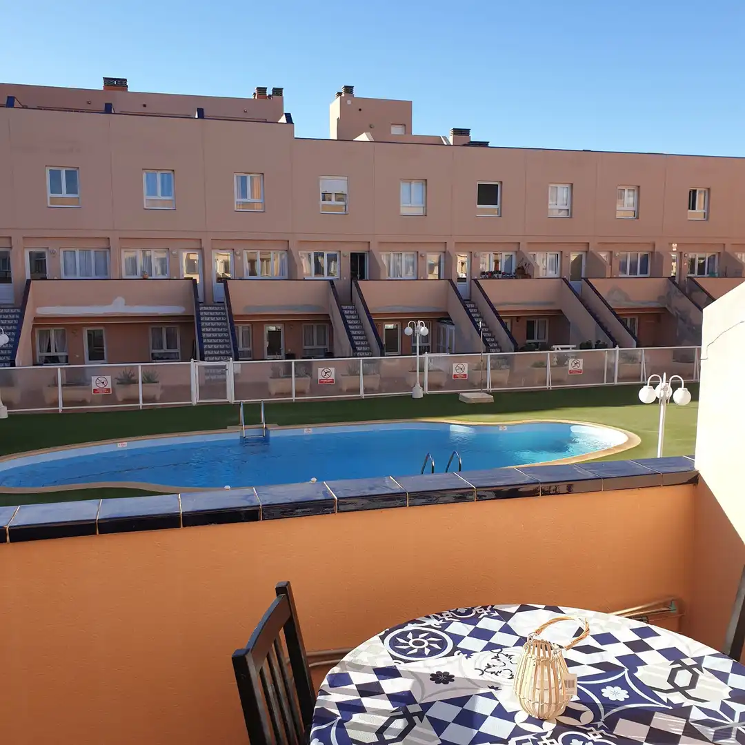 Piscina de Casa o xalet en venda en La Oliva amb Terrassa, Balcó i Piscina comunitària