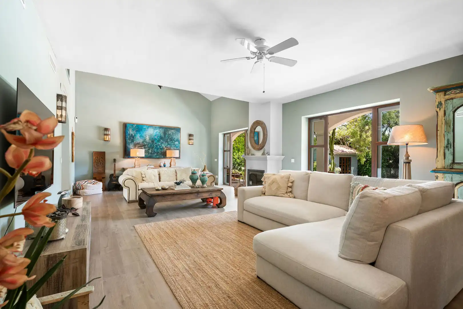 Sala de estar de Casa o chalet en venta en Marbella con Aire acondicionado, Jardín privado y Terraza