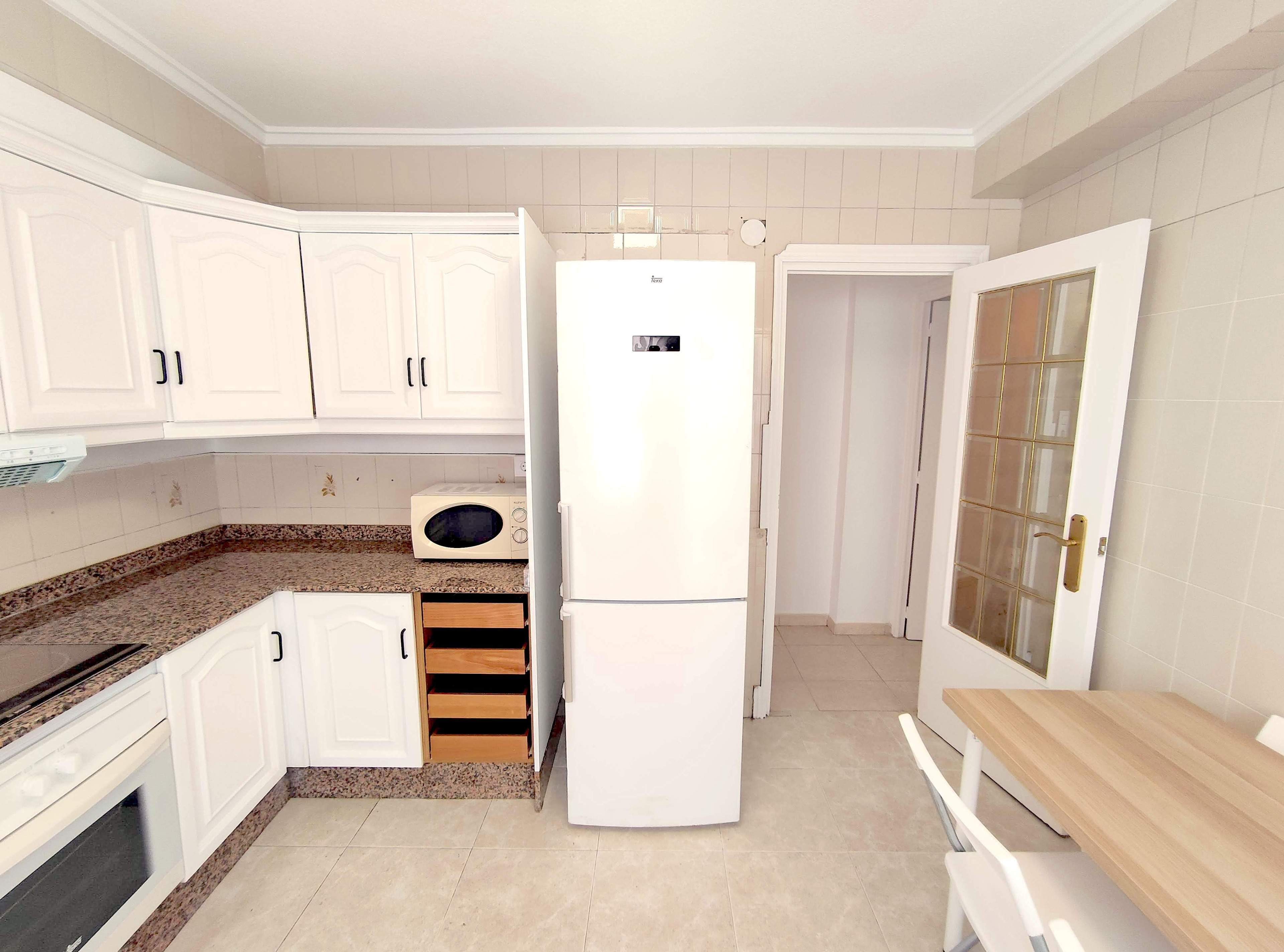 Kitchen of Flat to rent in Elche / Elx  with Balcony