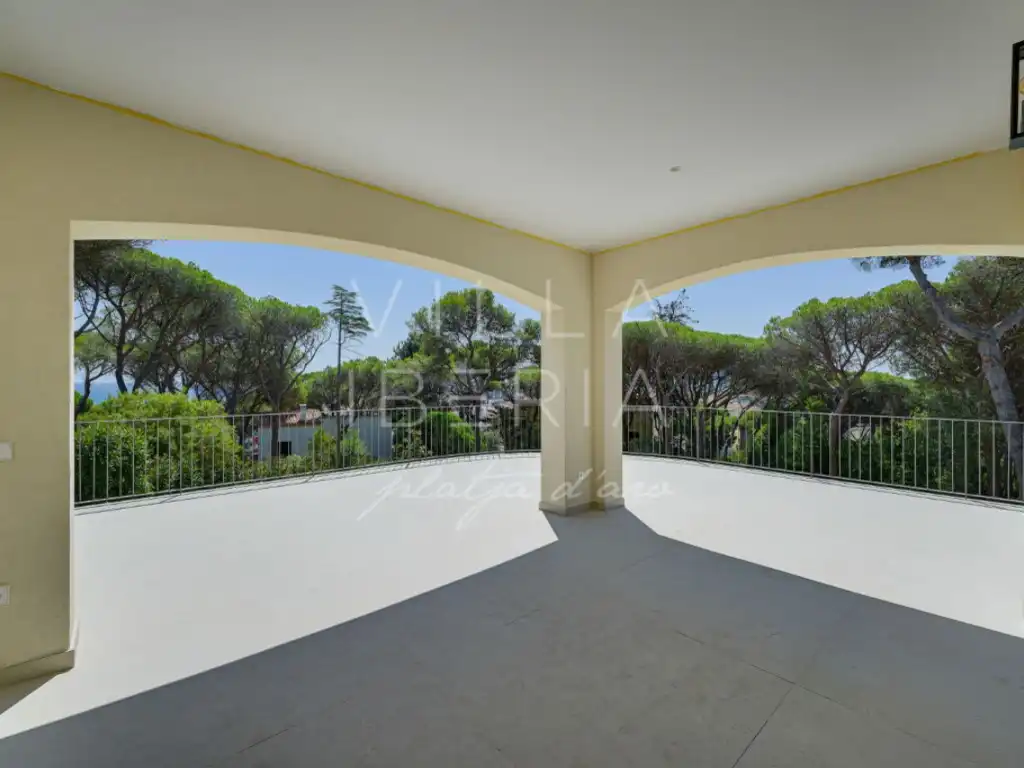 Terrassa de Casa o xalet en venda en Castell d'Aro, Platja d'Aro i s'Agaró amb Aire condicionat, Calefacció i Jardí privat