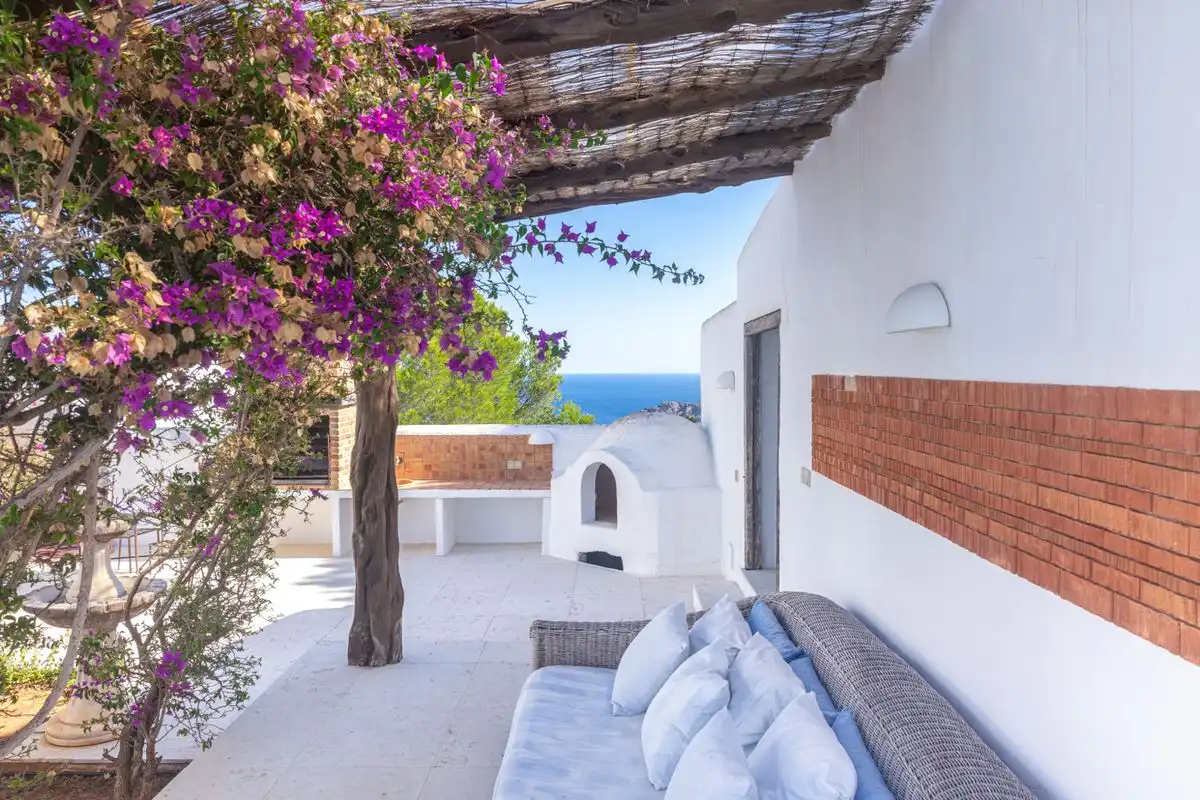 Terrassa de Casa o xalet en venda en Santa Eulària des Riu amb Aire condicionat, Calefacció i Jardí privat