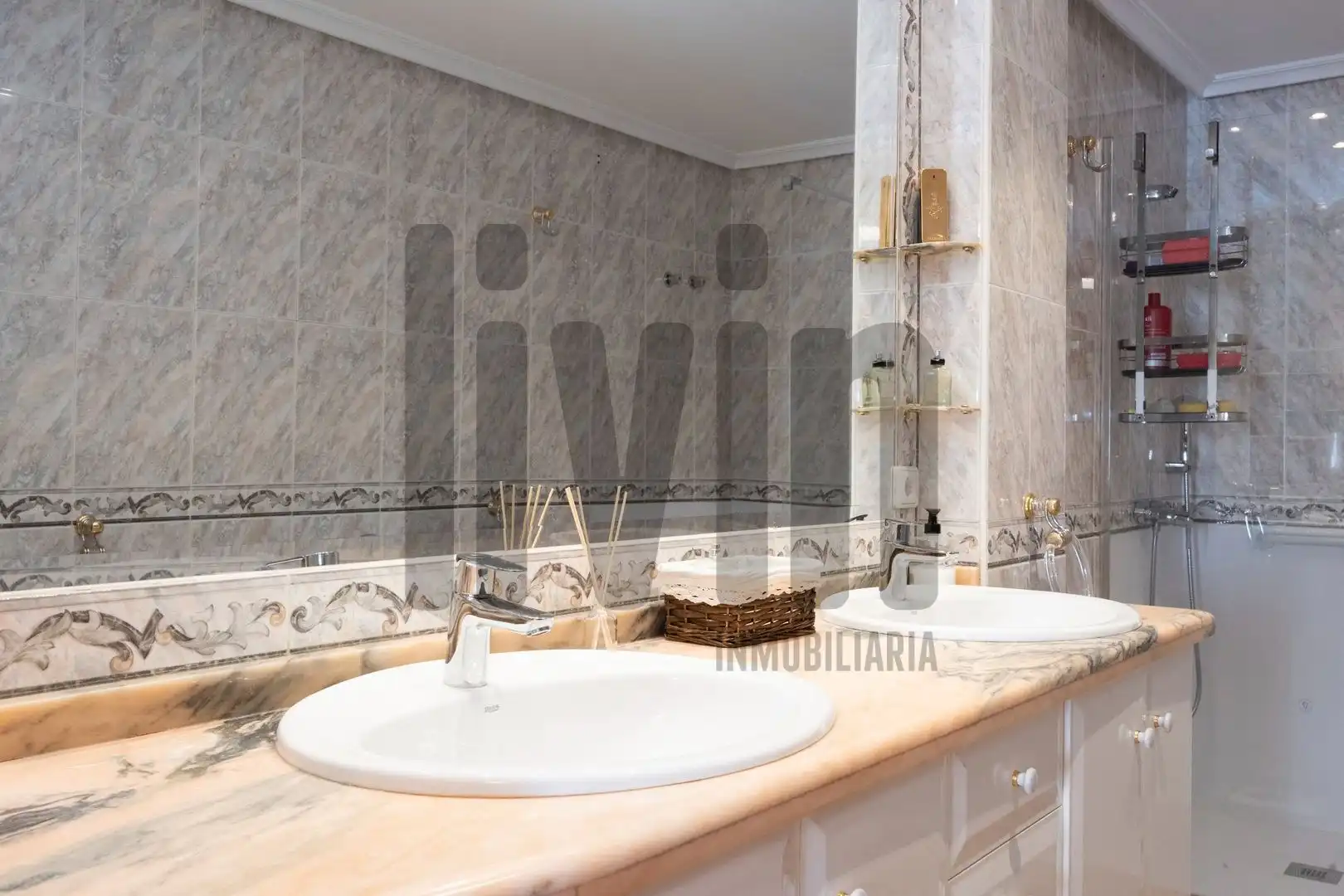 Badezimmer von Maisonette zum Verkauf in Jaén mit Klimaanlage, Heizung und Terrasse