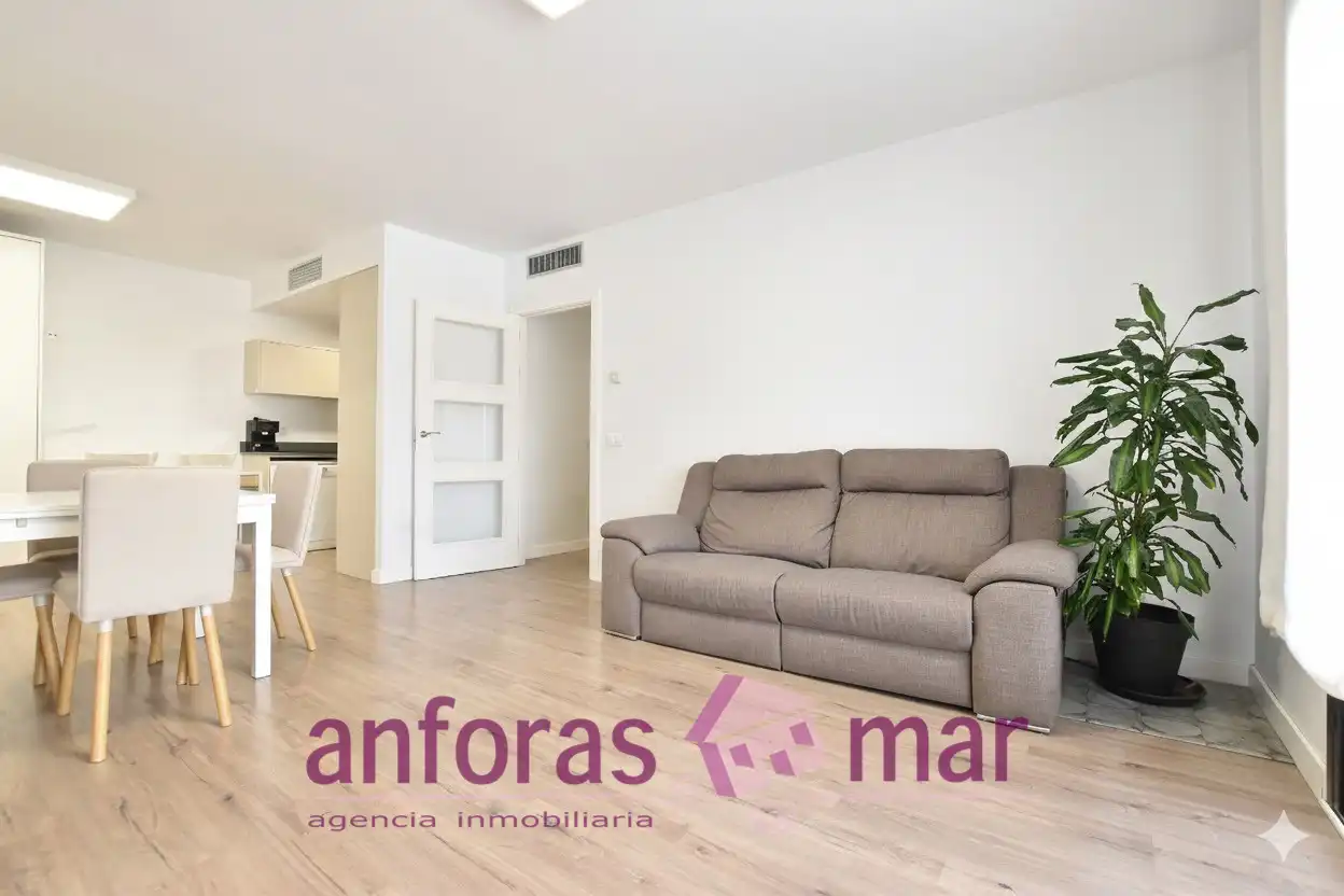 Wohnzimmer von Wohnung zum Verkauf in Torredembarra mit Klimaanlage, Heizung und Terrasse
